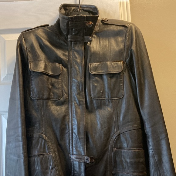 Danier Leather jacket beautiful soft leather dark brown size medium - Picture 3 of 11